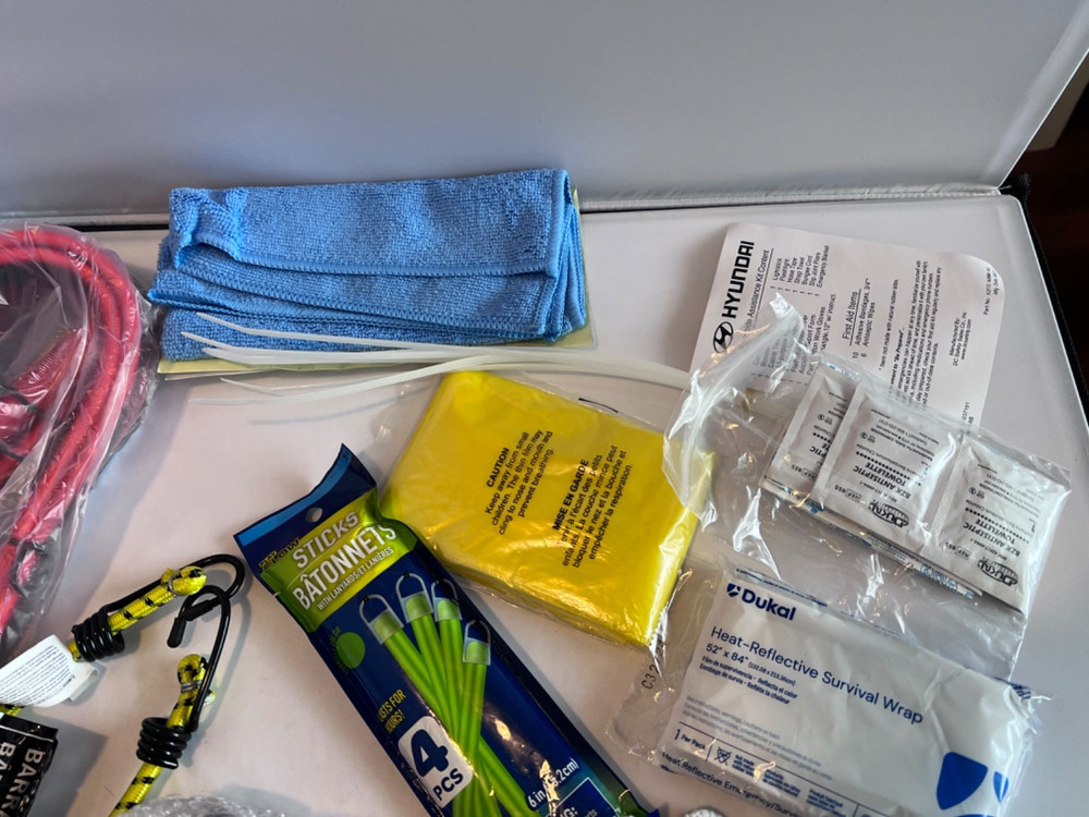 Hyundai Roadside Assistant kit