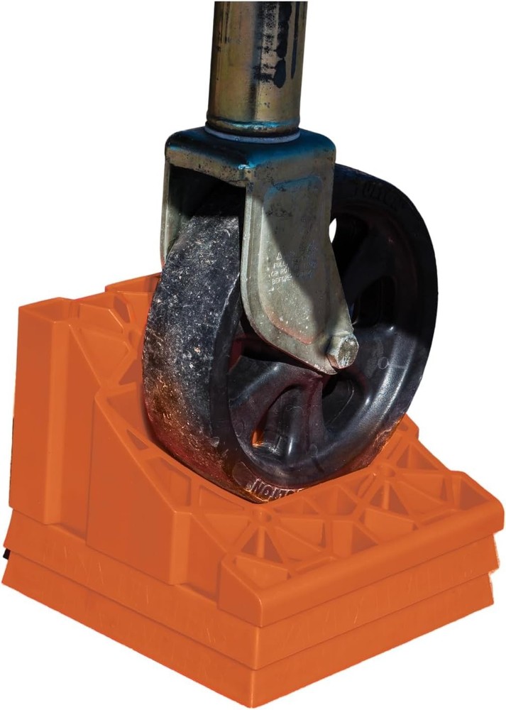 00030 Chock 'R Dock,Orange