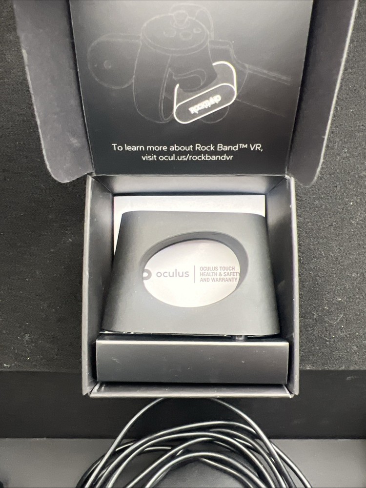 Meta Oculus Touch Motion Controller - Black (301-00036-04)