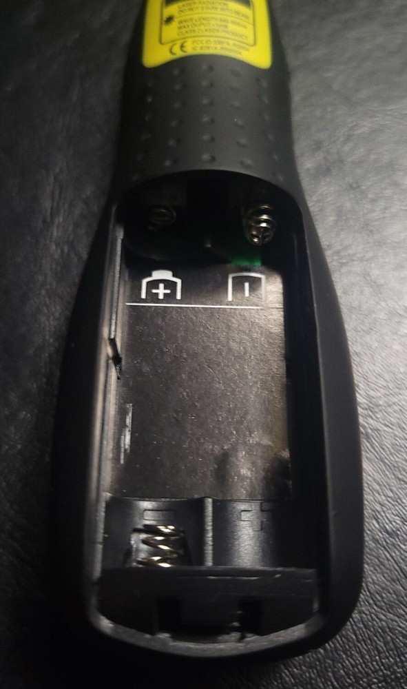 Restar Wireless Presenter With Laser Pointer NO BATTERIES