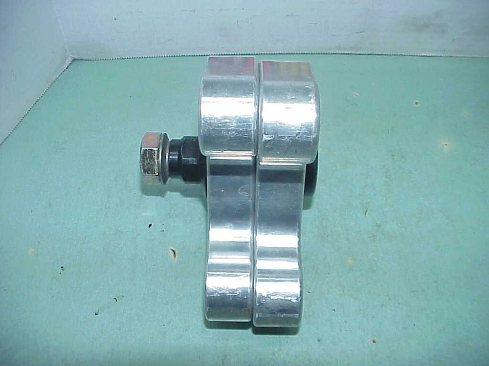 Double Sided Slider Aluminum Panhard J-Bar Adjustable Bracket
