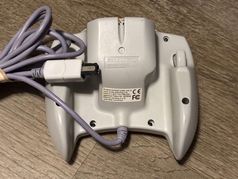 Sega Dreamcast Original Controller HKT-7700 Good Shape Works Great Authentic