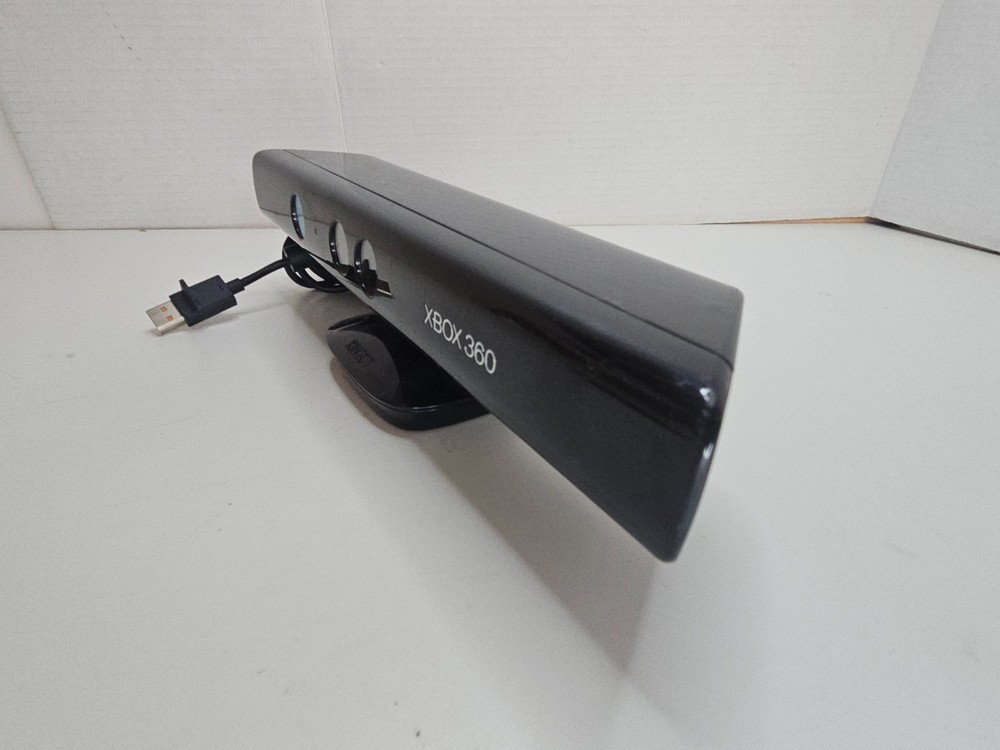 Microsoft Xbox 360 Kinect Sensor with Kinect Adventures! Game Model 1414 Tested