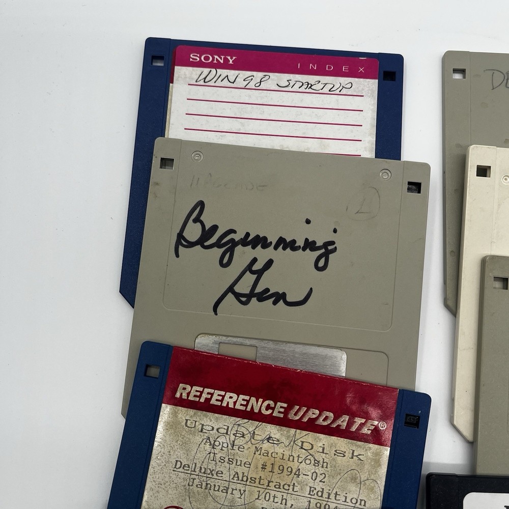 Fellowes Disc Storage With 3.5 Floppy Discs Untested VTG