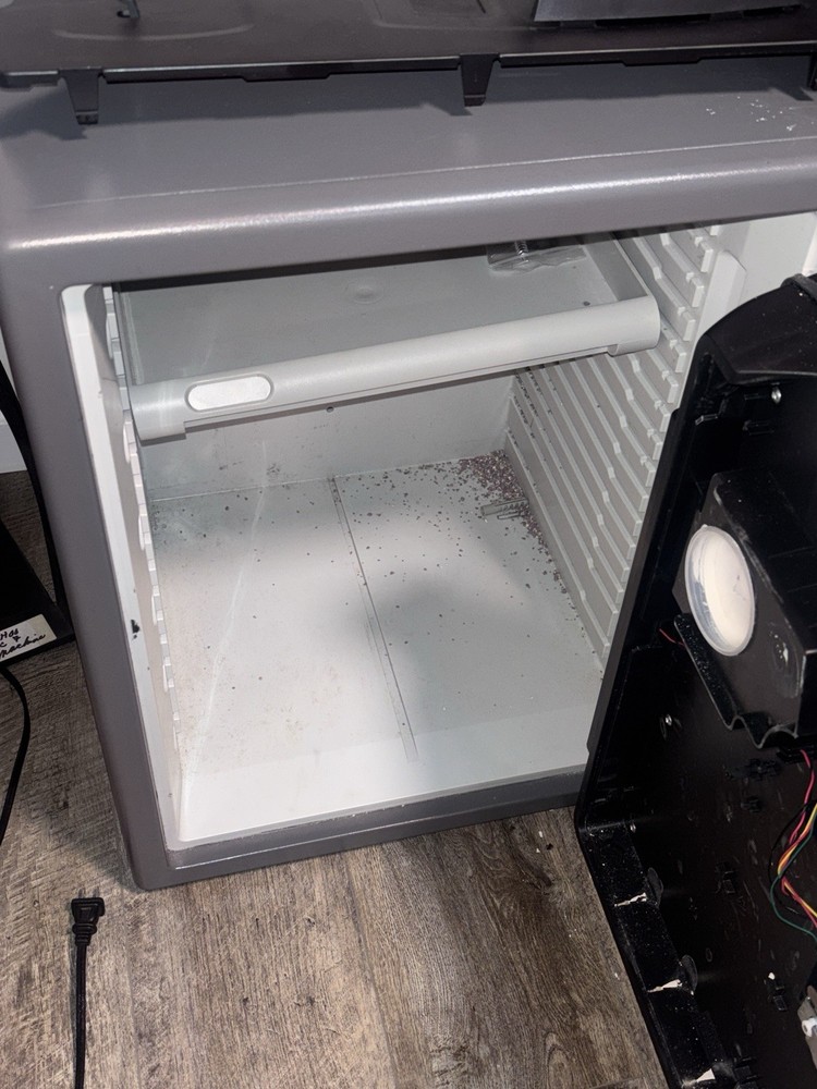 Extremely Heavy Duty Sentry Safe | NO CODE | NO KEY | LOCAL ONLY| READ DESC