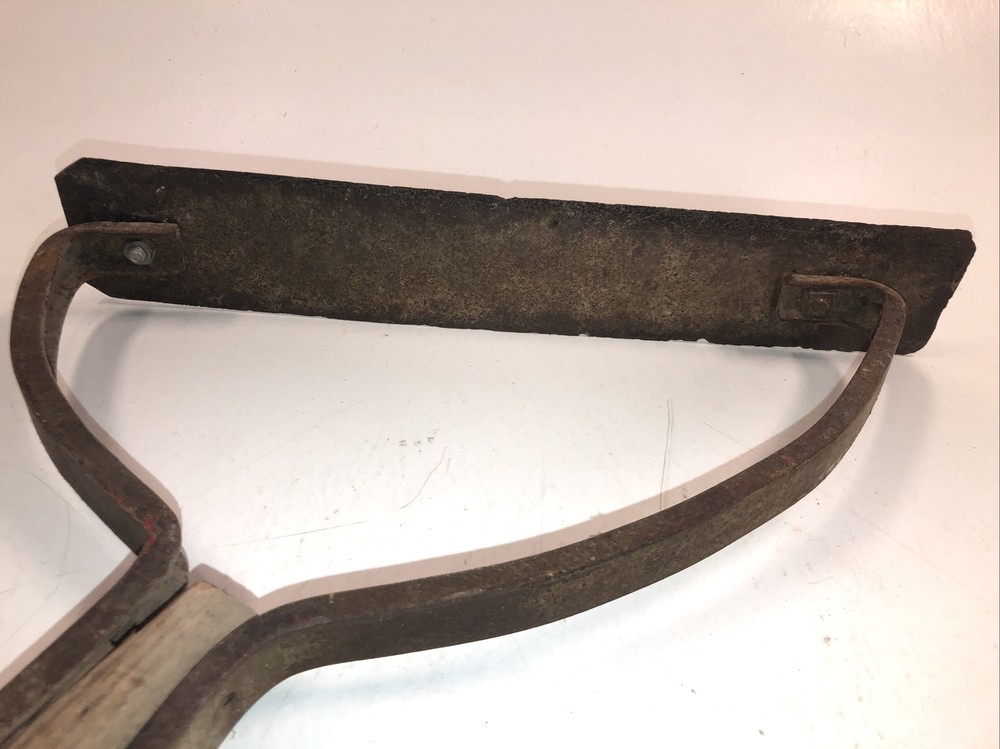 Vintage Weed Grass Trimmer Sling Blade Wood Handle Rustic Sickle Wacker Prop