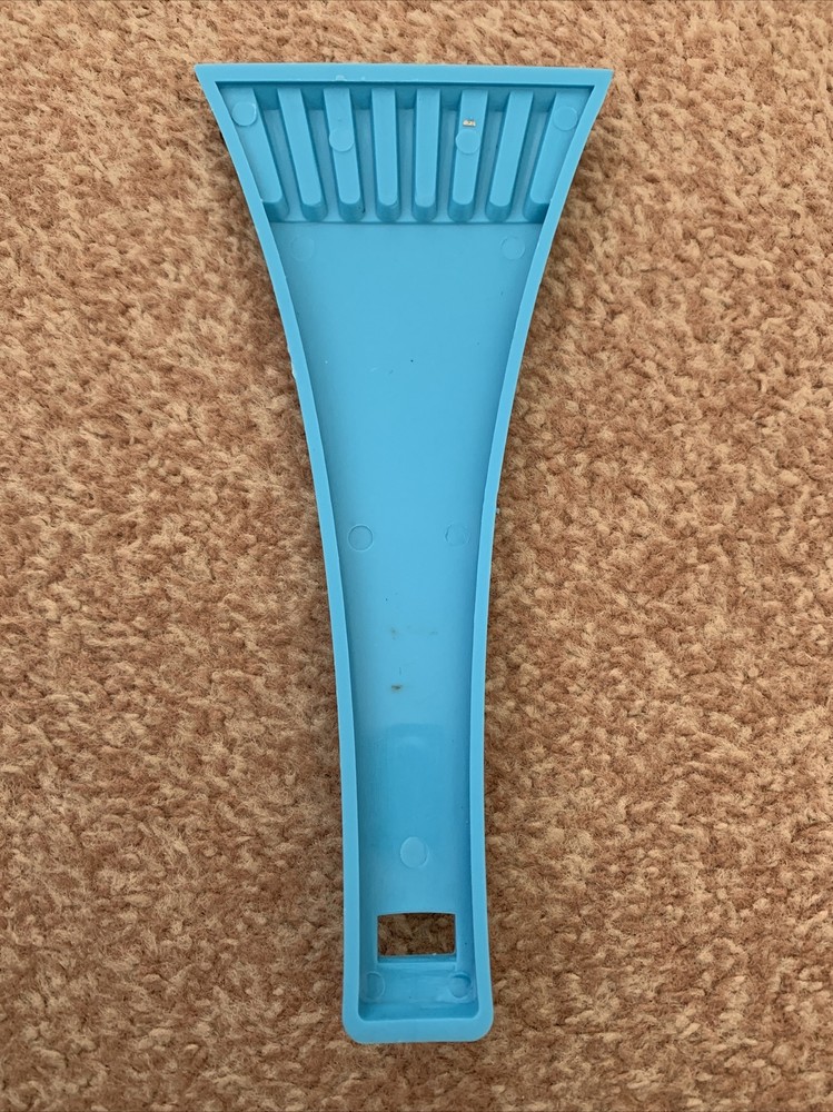 P1 Autocare Blue Windscreen Ice Scraper Winter Car Essential