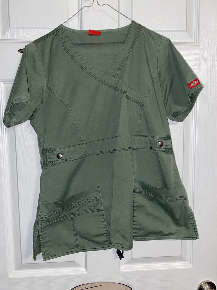 Two Sets Womens Scrubs Green