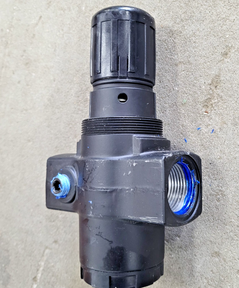 *NICE* DIXON R17-800R air pressure regulator