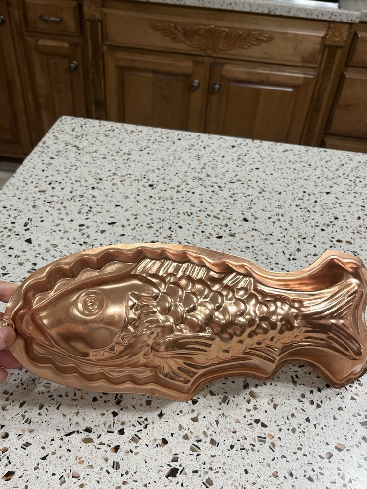 Copper 4 Cup Fish Mold Or Kitchen Decor