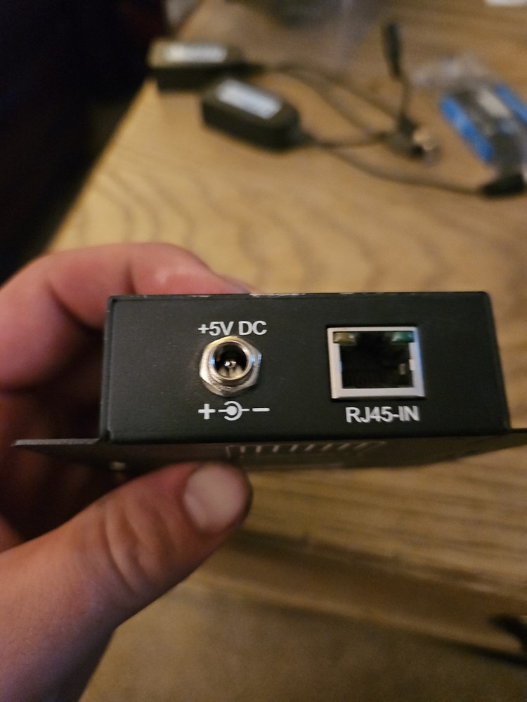 Binary B-320 1CAT- HDIR Receiver with Power Supply and IR Cord