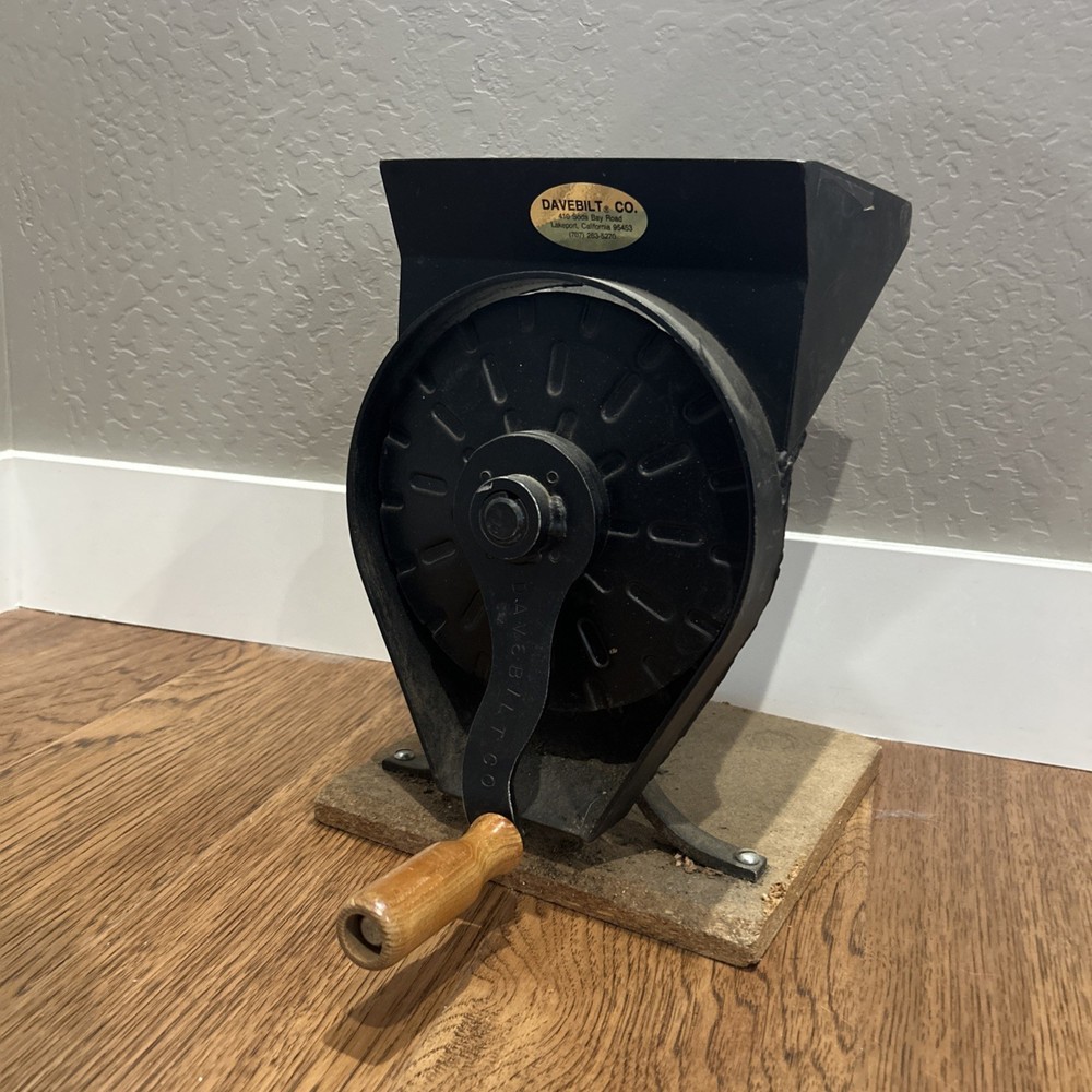 Davebilt #43 Nutcracker Hand Cranked USA Dave Bilt