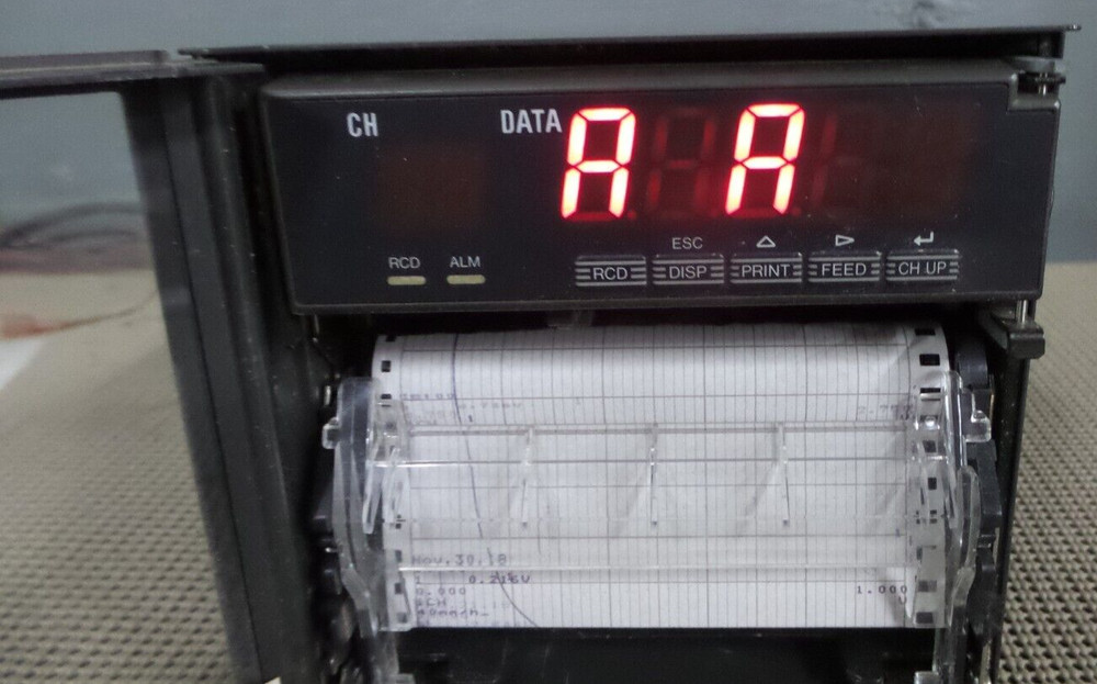 Yokogawa Chart Recorder Model SR1006 Recorder Machine Data Instrument