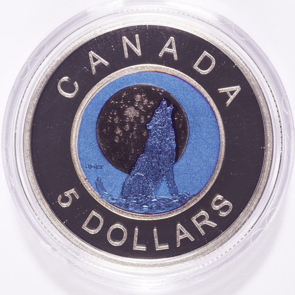 2012 Canada $5 Sterling Silver and Niobium - Full Moon Wolf