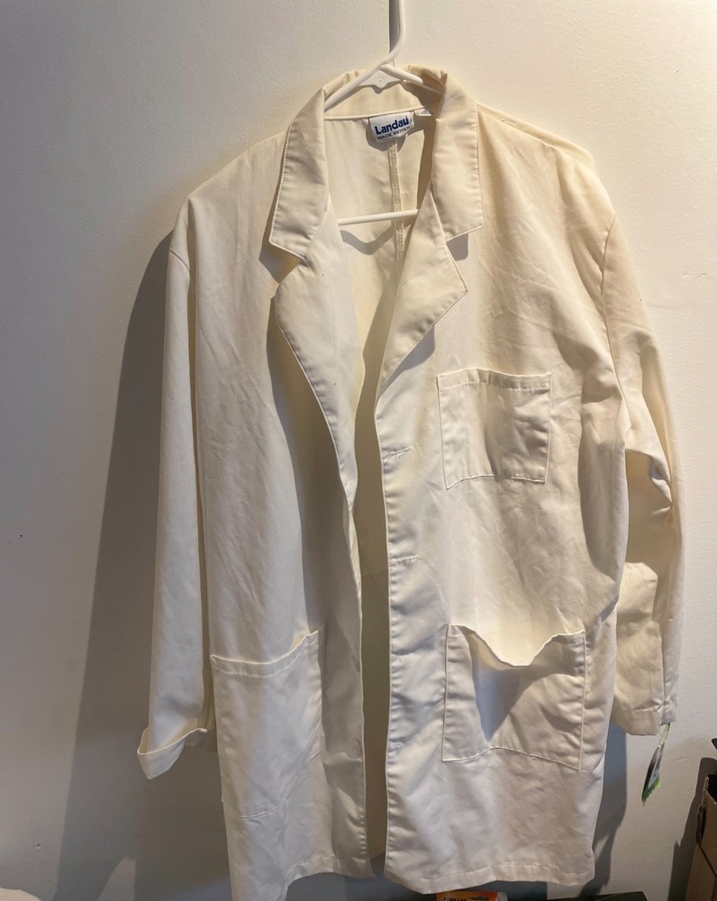Men's Landau White Lab Coat Full-length Button Three Pockets