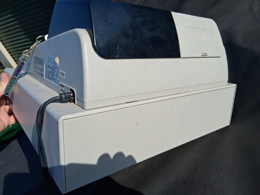 Casio 140 CR Electronic Cash Register - White Nice Includes w Key