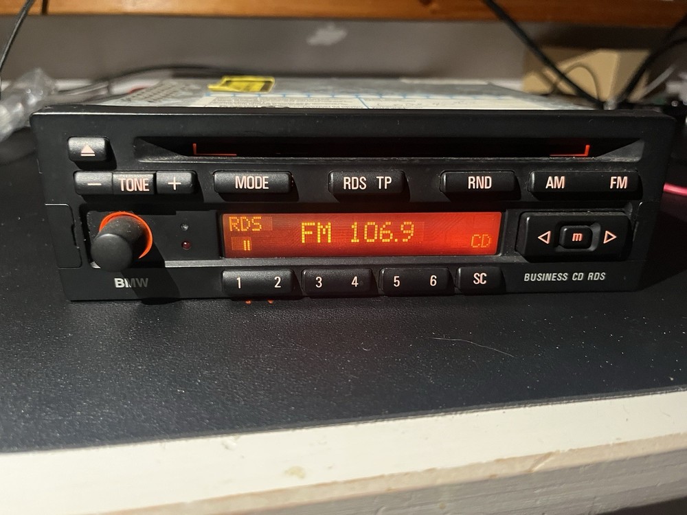 BMW Business CD23 with integrated Bluetooth module