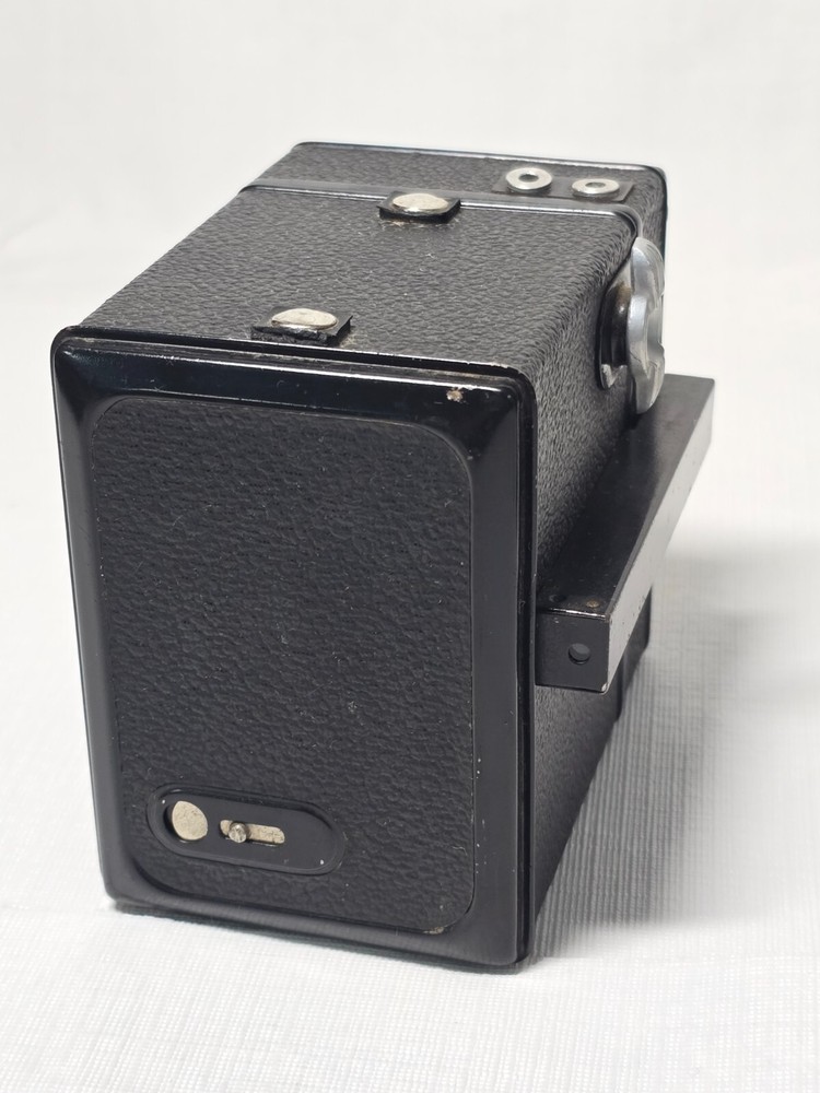 Tower Deluxe Sears Roebuck Synchro Flash 120 Box Camera, Vintage