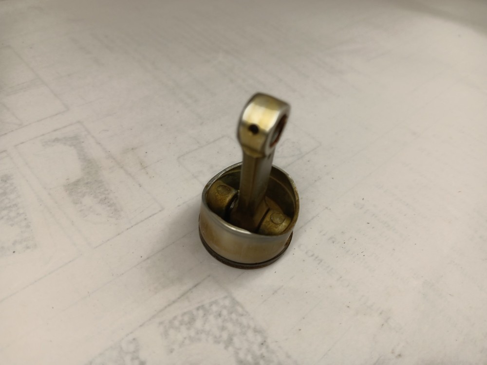 Saito FA-91 Piston, Link, Pin, Retainers & Ring four Stroke RC Airplane Engine