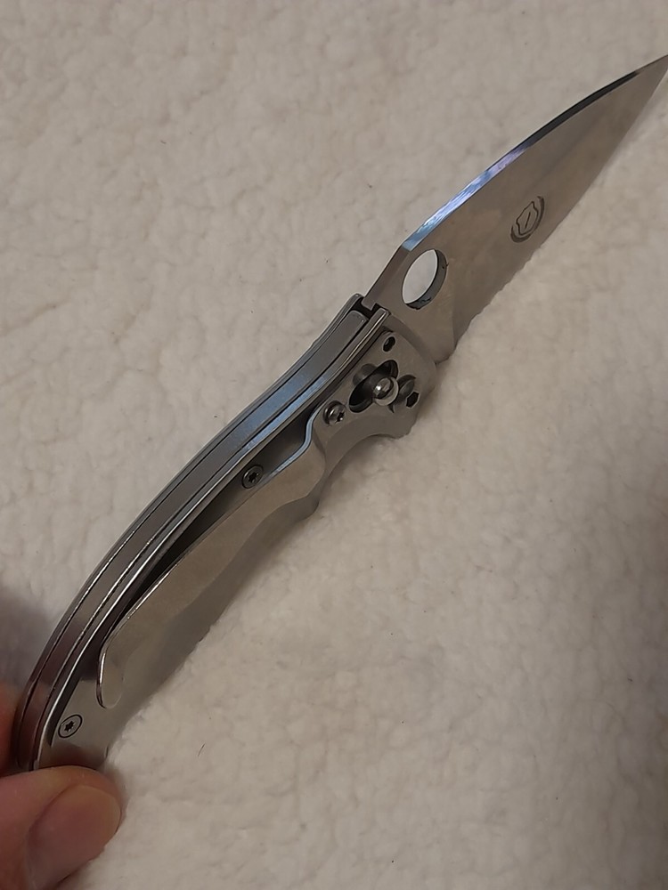 Half Serrated Folding Knife with Pocket Clip