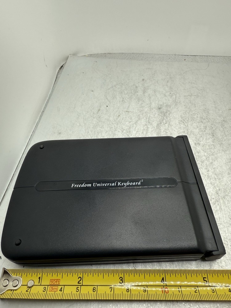 Freedom Universal Bluetooth Folding Keyboard Untested Clean no corrosion