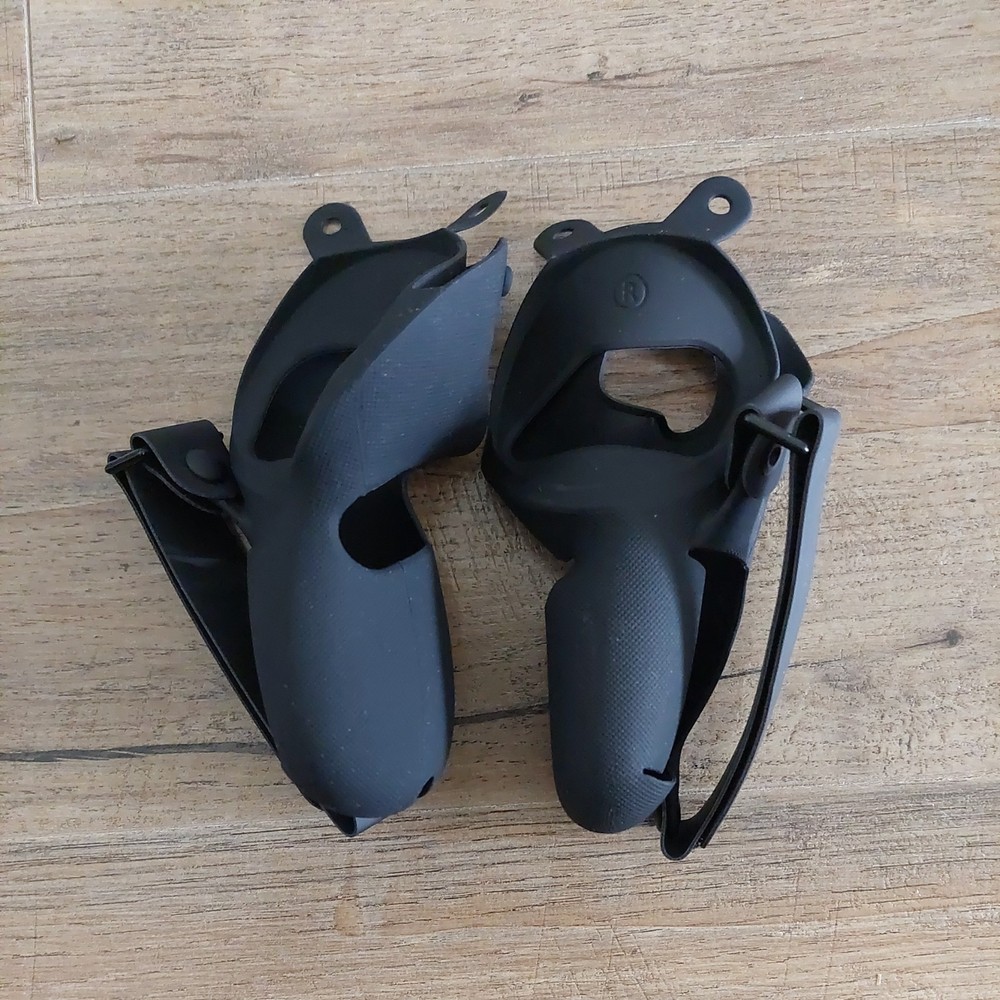 Kiwi Design Oculus Quest 2 Controller Grip Cover Set