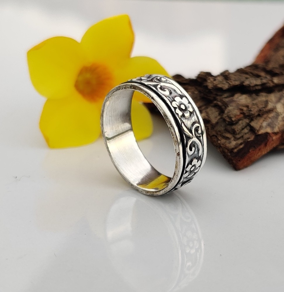 Silver Spinner Ring Solid 925 Sterling Silver Some Size Available MO2035