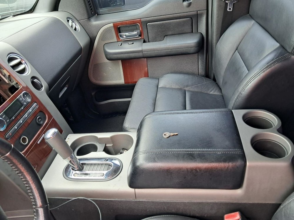 F150      2008 Glove Box 4805712