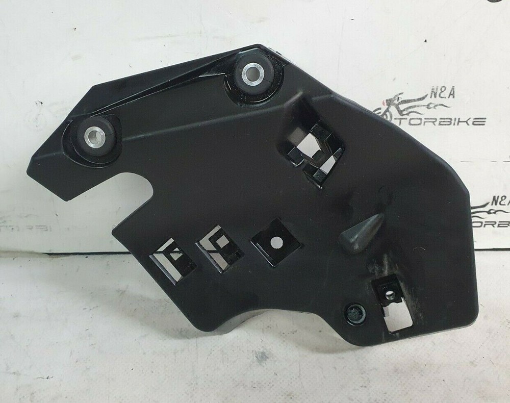 Yamaha MT09 mt-09 Tracer 2018 2019 right inner support panel bracket 2PP2836J00