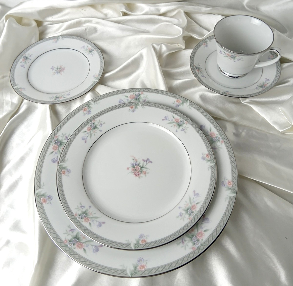 LEGENDARY BY NORITAKE HAILEY 5 PIECE DINNER SET FOR 1