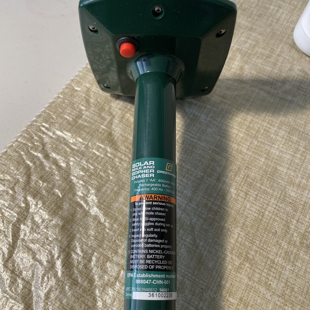 Greenwood Solar Mole and Gopher Rodent Chaser Solar Light