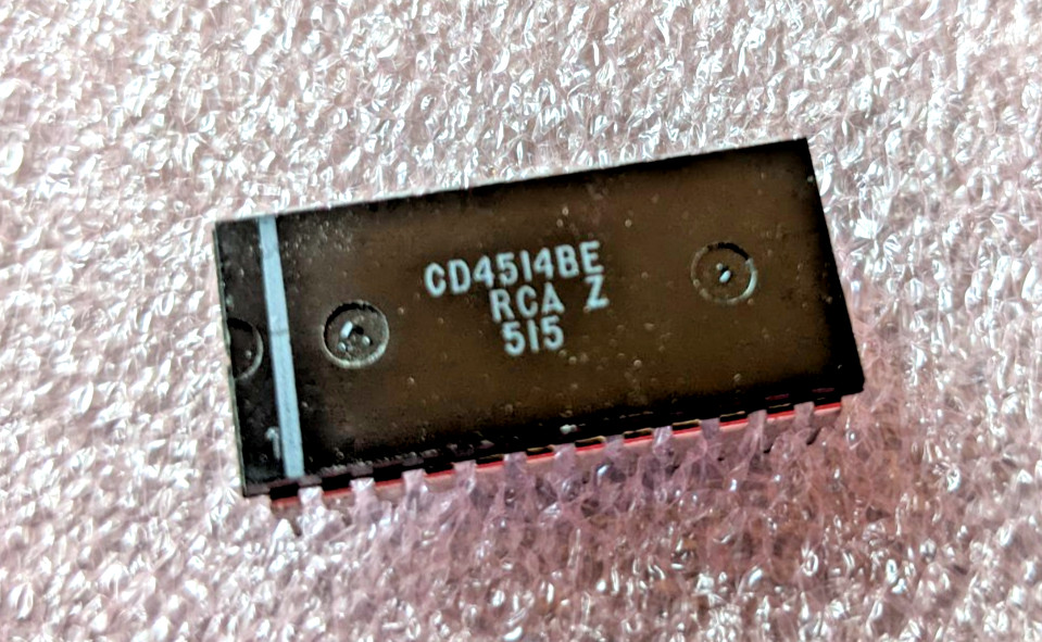 CD4514BE RCA INTEGRATED CIRCUIT CMOS 4-BIT DECODER CDIP24