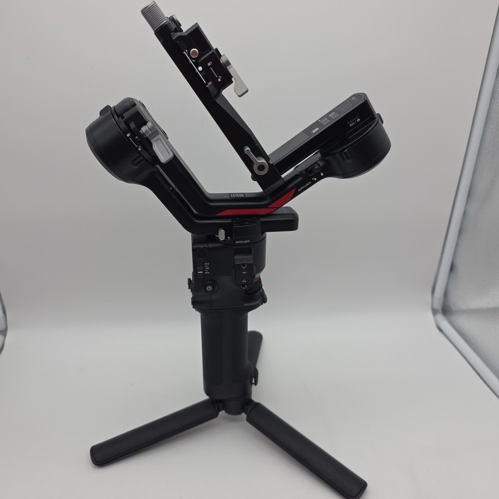 *** READ DJI RS 4 Gimbal Stabilizer REQUIRES QUICK RELEASE PLATE