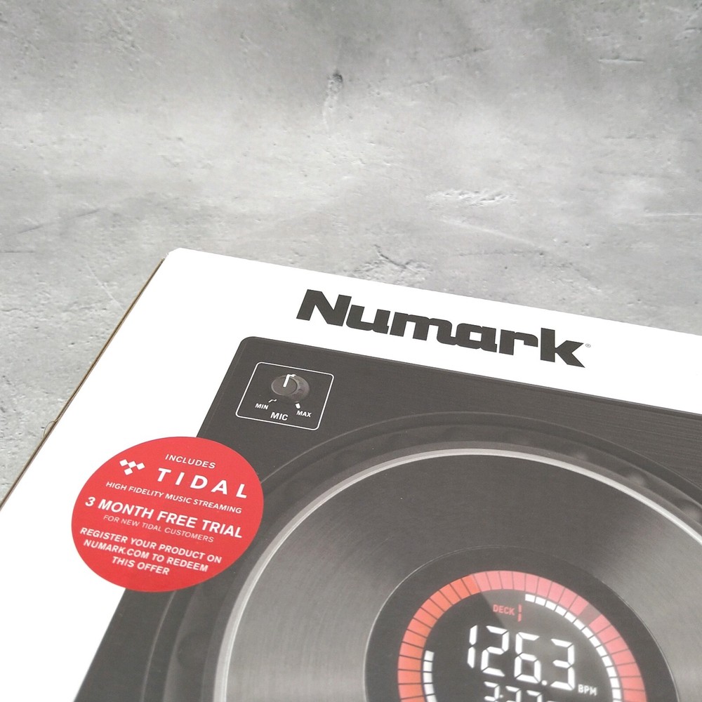 Numark Mixtrack Platinum FX 4-Deck Serato DJ Controller Japan Tabletop 24 Bit