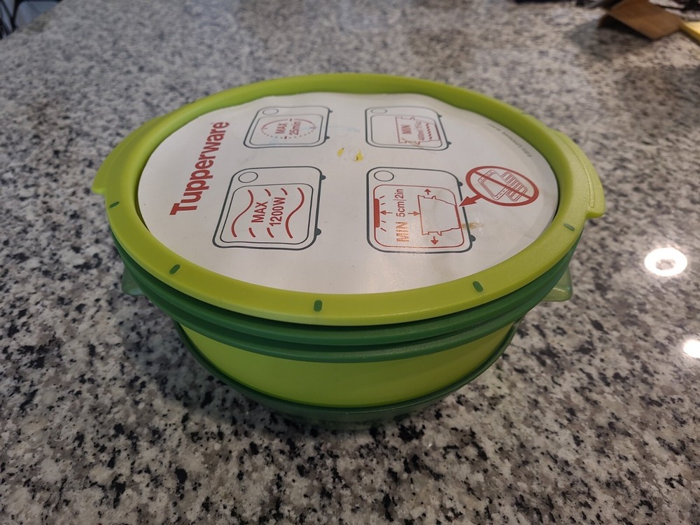 Tupperware 4 piece Smart Steamer Green