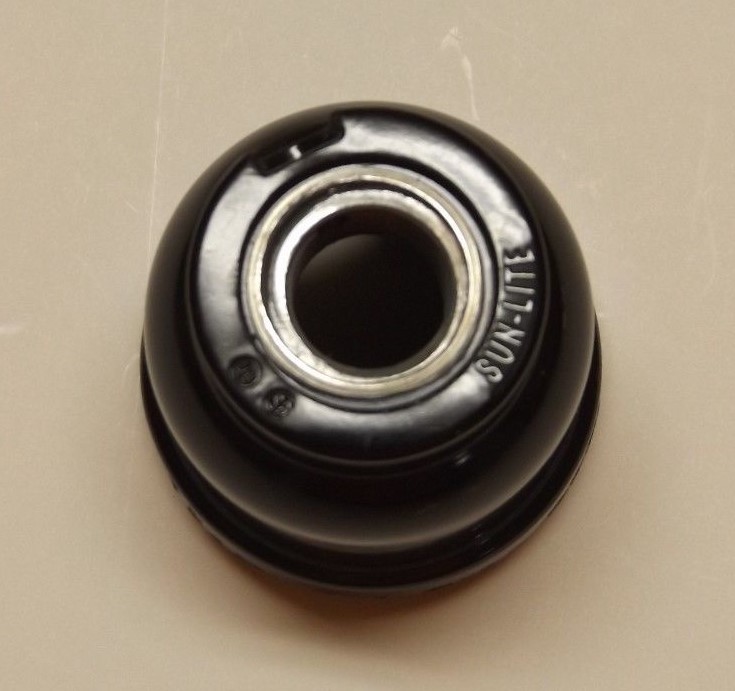BAKELITE CAP 1/4IP FOR TURN KNOB OR PULL CHAIN SWITCH FITS 1/2" LAMP PIPE 30537J