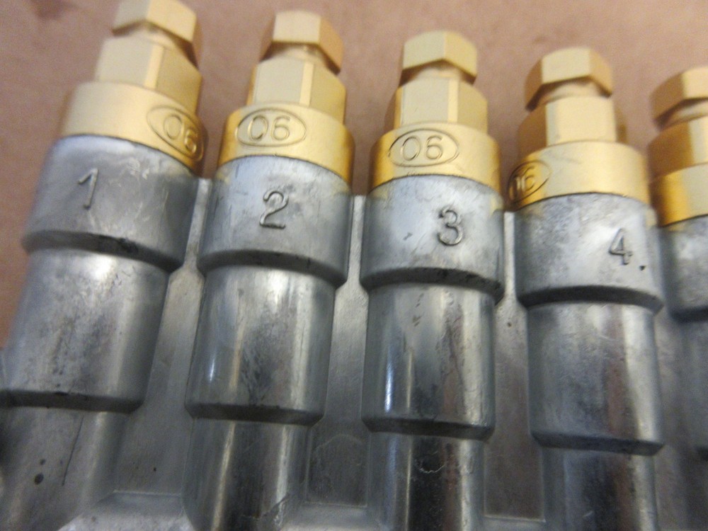 CAB Type Volume Distributor CAB-5, 0.06cc