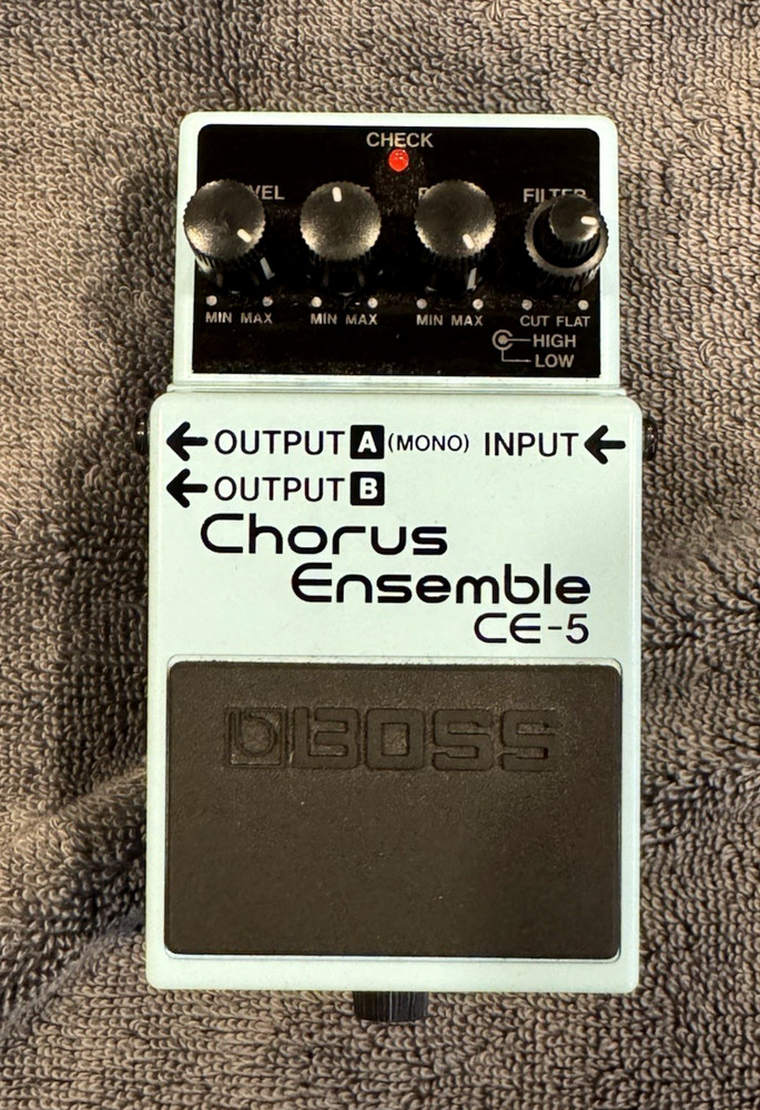 Boss CE-5 Chorus Ensemble Pedal