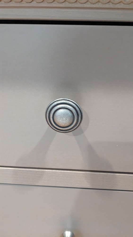 Romina/ Silva children's furniture knobs