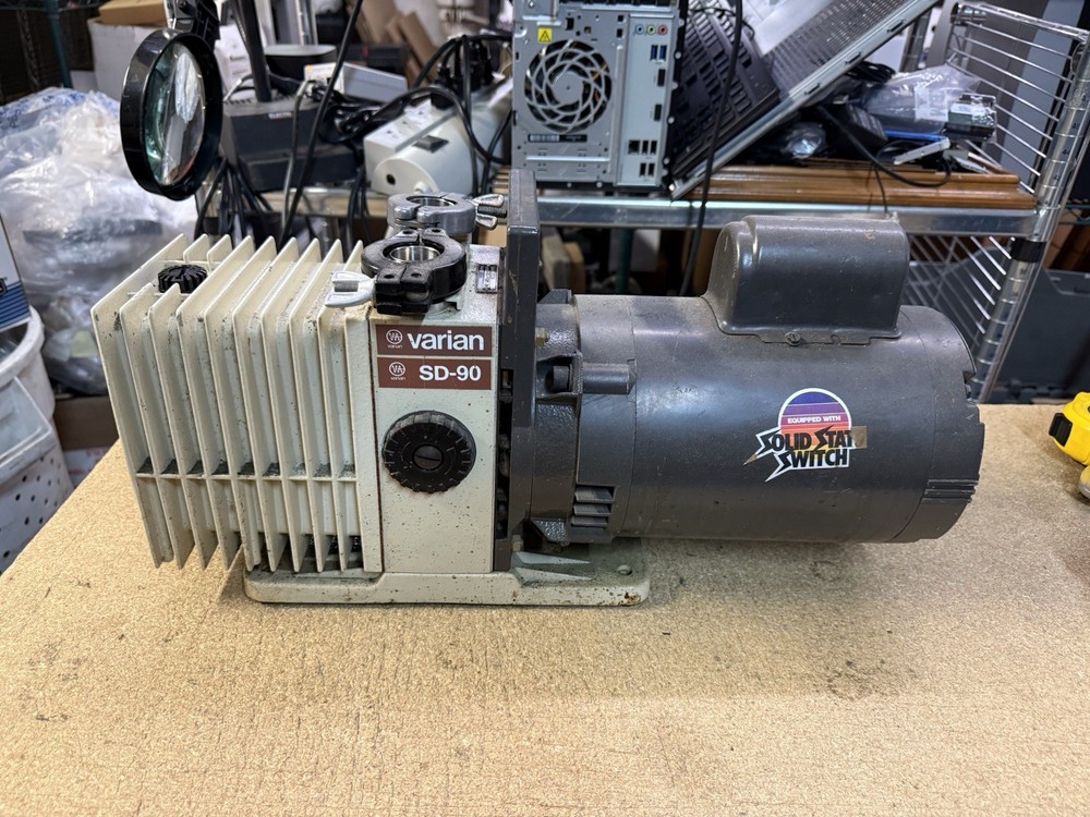 Varian SD-90 Dual Stage Rotary Vane Vacuum Pump Working