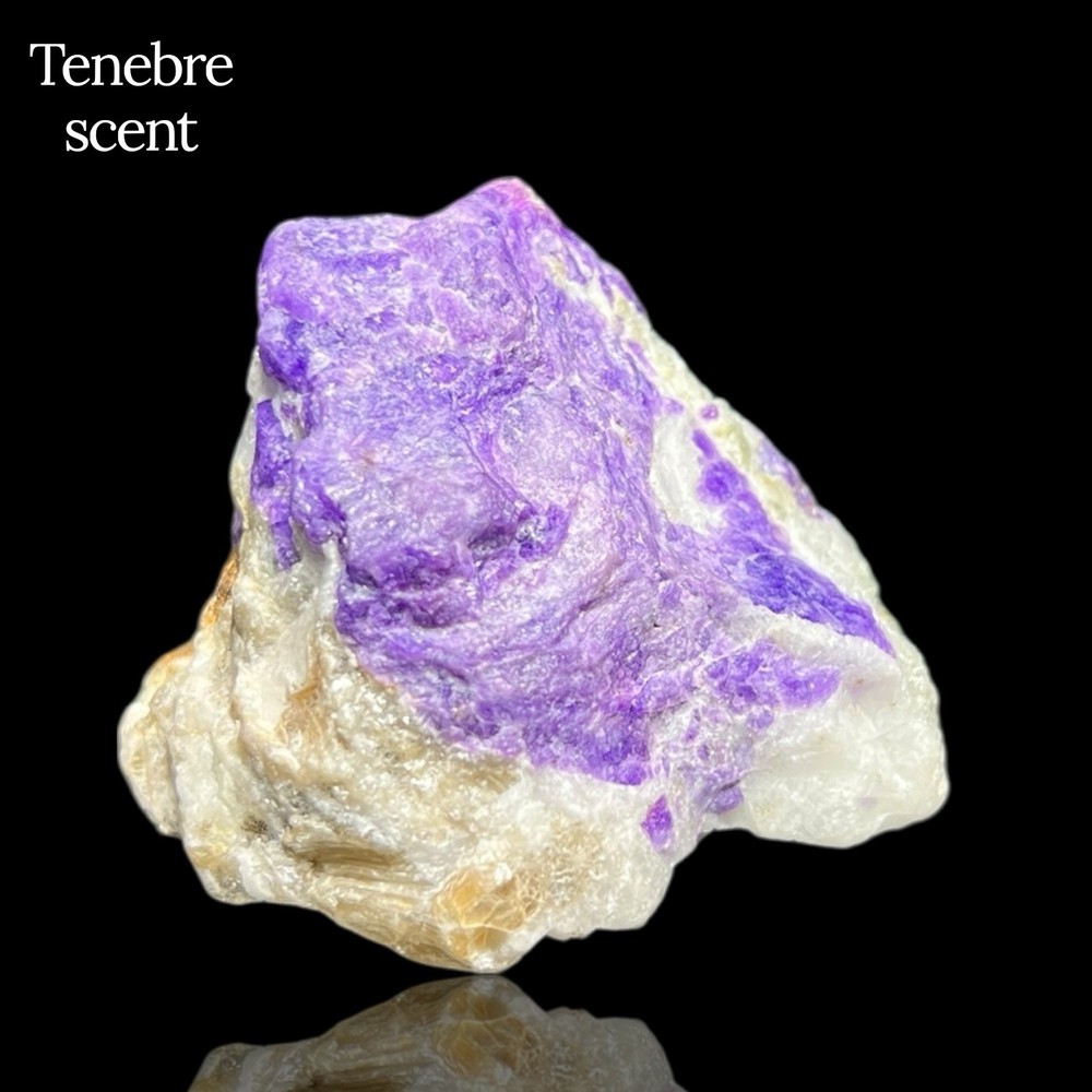 98 Gr. Superb Fluorescent Phosphorescent Tenebrecent Hackmanite Crystals