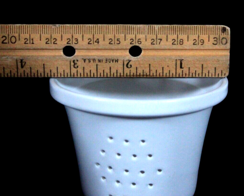 REPLACEMENT CERAMIC L00SE TEA INFUSER /STRAINER FOR TEAPOT / MUG 2 1/2" DIAMETER