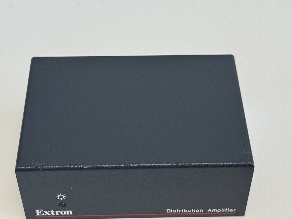 Shelf 36: EXTRON DISTRIBUTION AMPLIFIER MDA 3SV (33-1720-02)