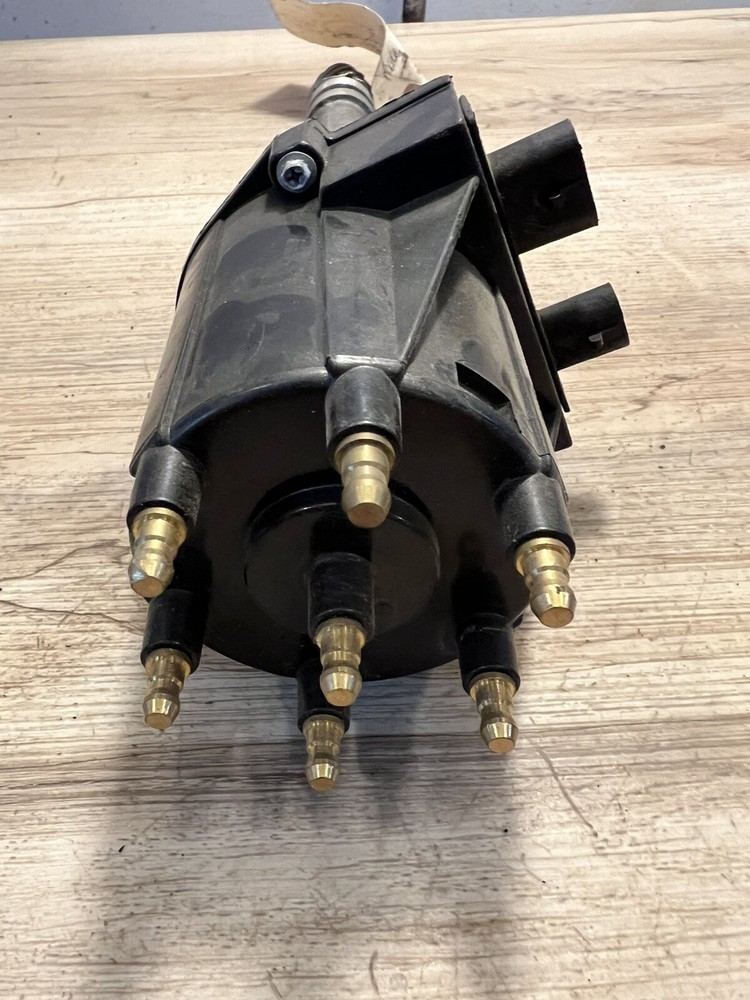 Volvo Penta Chevy 4.3 v6 marine engine distributor