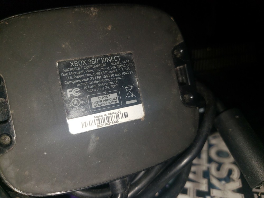 Microsoft Xbox 360 Kinect camera Bundle (Model 1414) Bundle w/ 5 Games READ