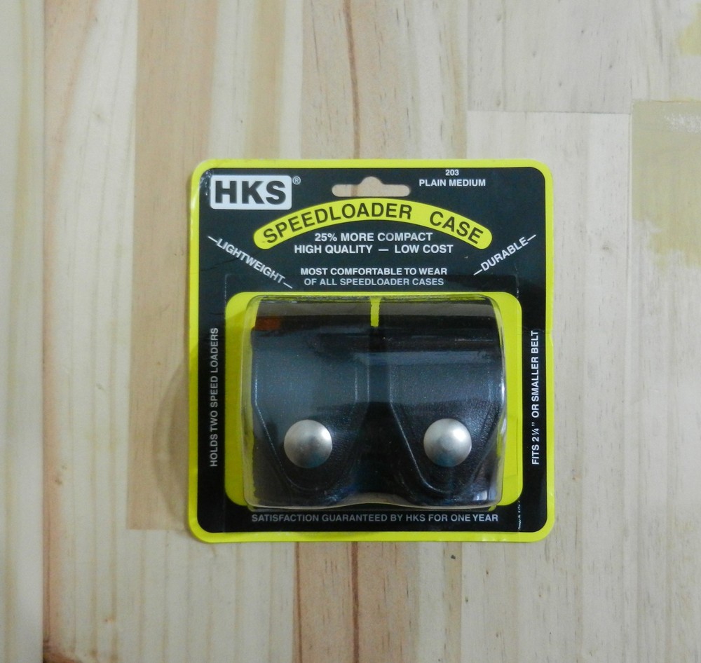 HKS Speedloader Case Black;  Holds 2 Loaders;  Plain, Medium;  203-M-P