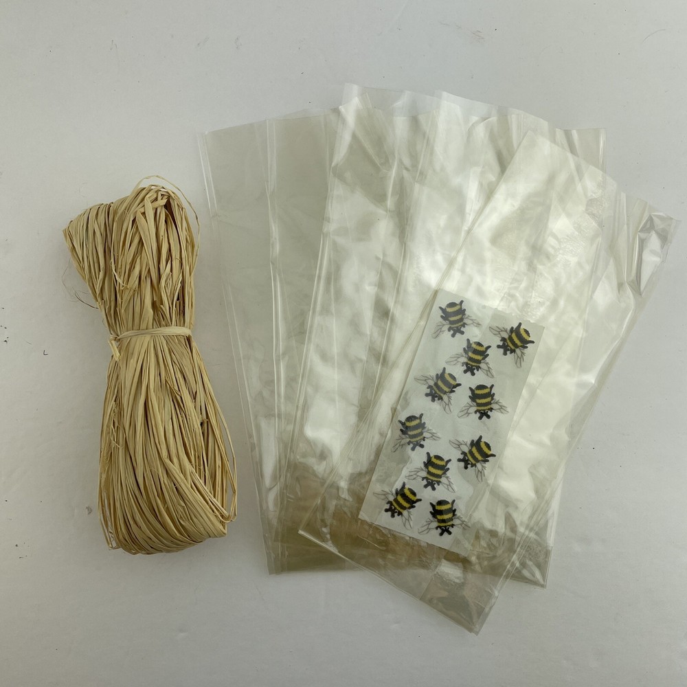 Hearth Song Bears n Bees Soap Making Casting Kit Model 2510 Bath Crafts