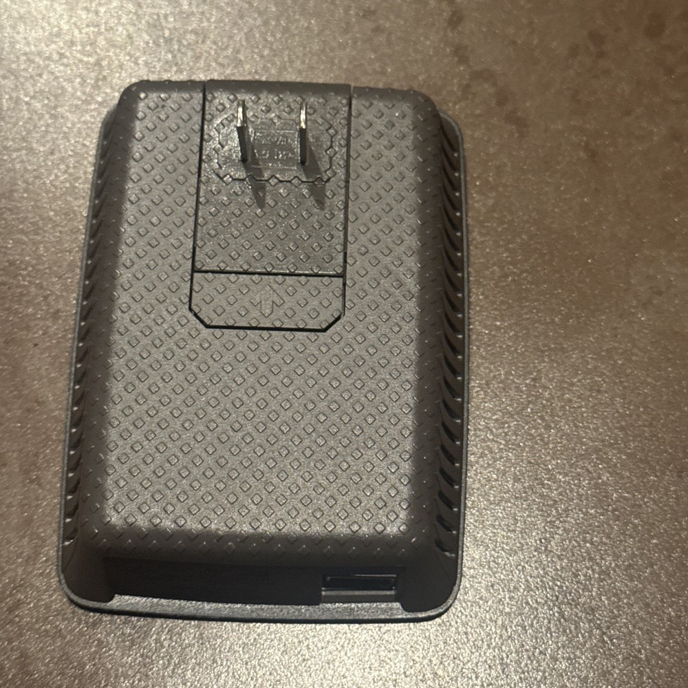 Cisco Linsky- Re1000 Range Extender Wireless N Router Extender. Used