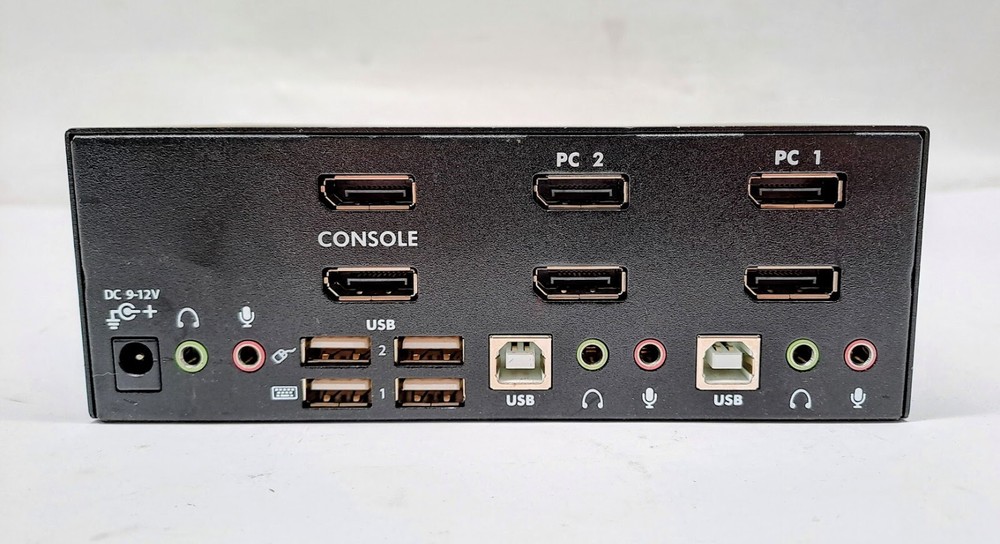StarTech.com SV231DPDDUA Port Dual DVI USB KVM Switch / NO POWER ADAPTER