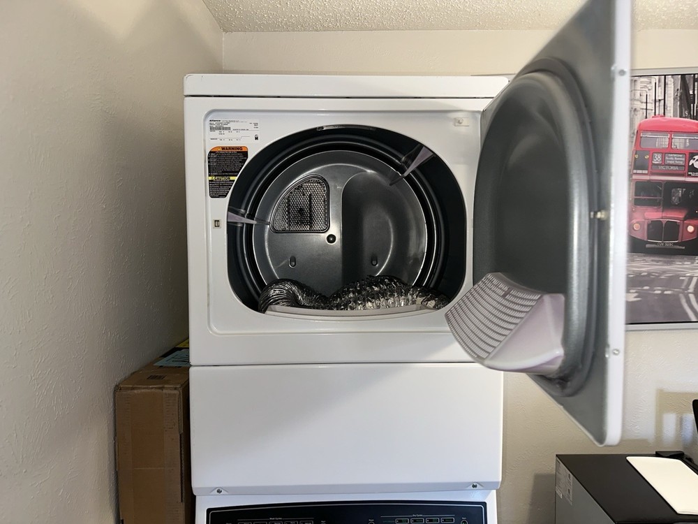 Speed Queen SF7000WE Stackable Electric Front-Loading Washer Dryer White